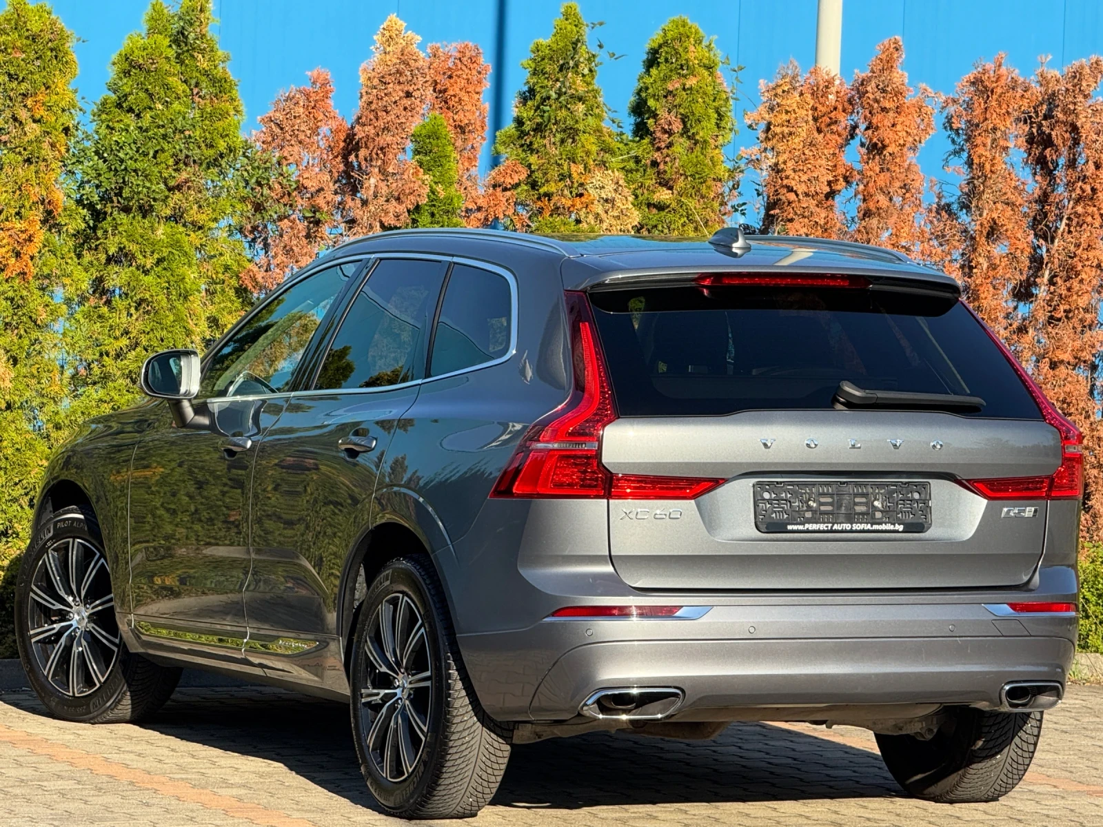 Volvo XC60 2.0D5-КОАЖА-ОБДУХВАНЕ-ПОДГРЕВ-НАДУВАНЕ-УНИКАЛНА!!! - изображение 3
