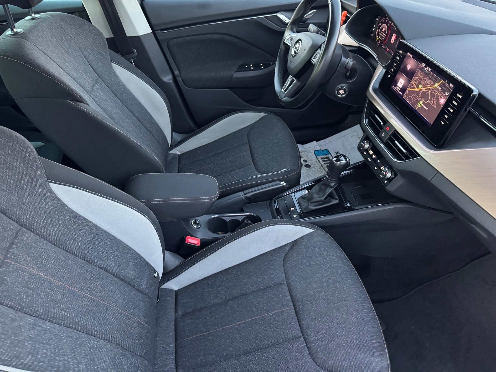 VW Tiguan Allspace IQ Drive / 2.0d / ТОП / , снимка 16 - Автомобили и джипове - 53844380