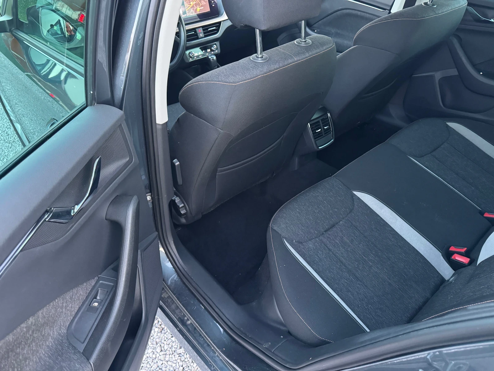 VW Tiguan Allspace IQ Drive / 2.0d / ТОП / , снимка 9 - Автомобили и джипове - 53844380