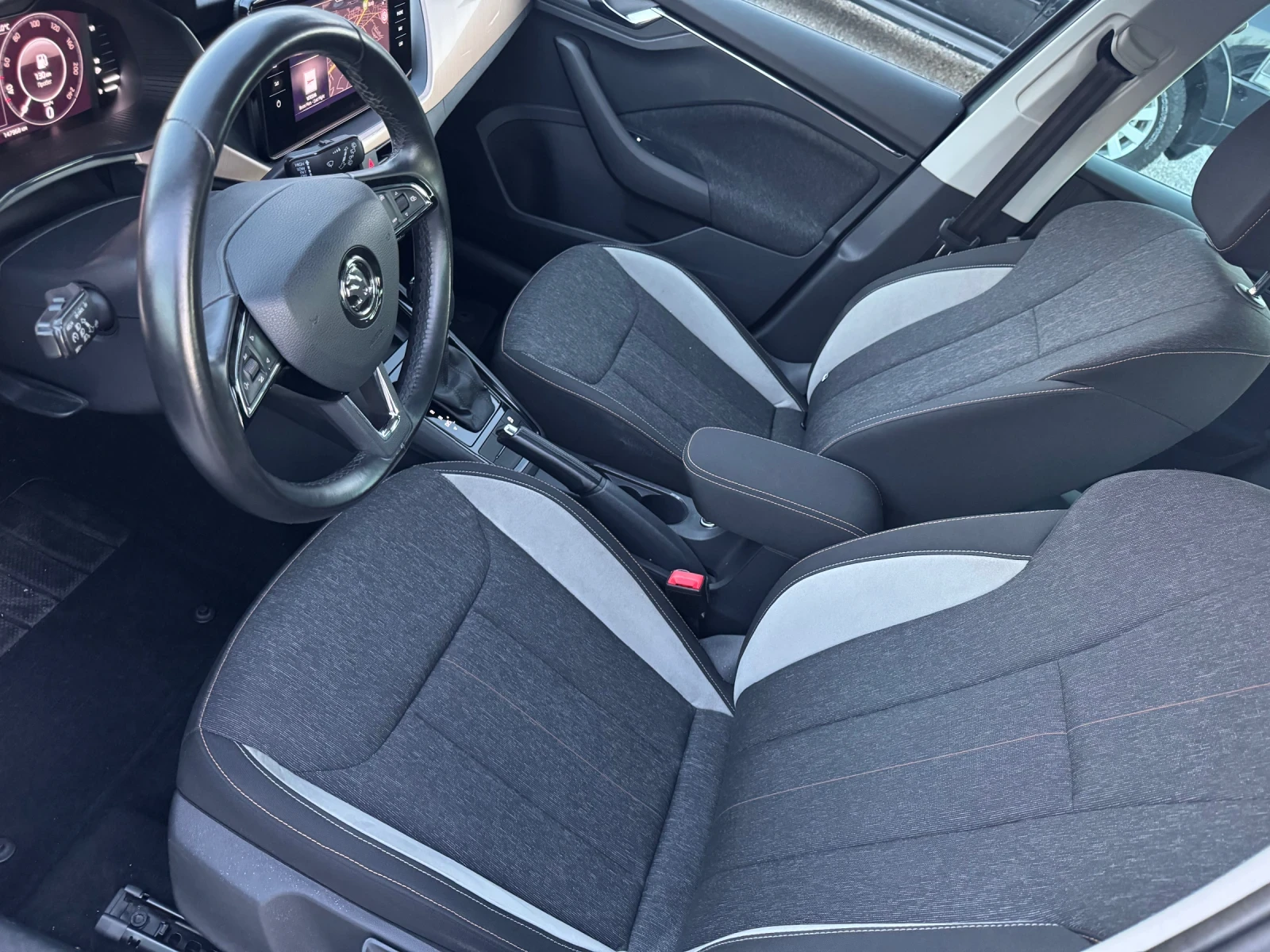 VW Tiguan Allspace IQ Drive / 2.0d / ТОП / , снимка 8 - Автомобили и джипове - 53844380