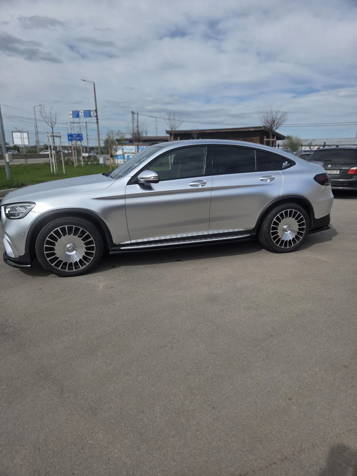 Mercedes-Benz GLC 300 AMG/4M/COUPE/ТЕГЛИЧ/DIGITAL/BURMESTER, снимка 4 - Автомобили и джипове - 54124373