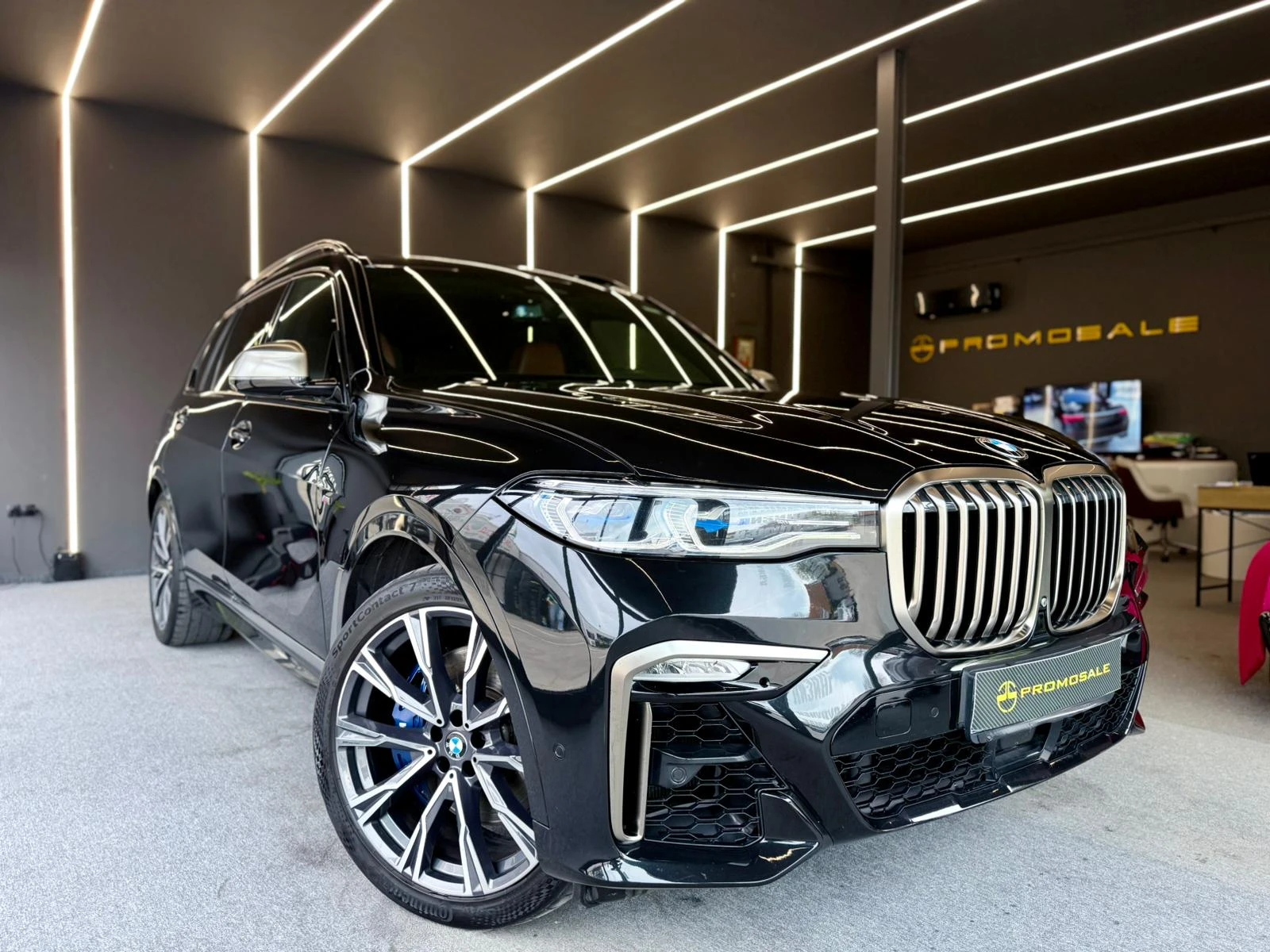 BMW X7 М50d* 7 Местен* Full* TV* Pano* Лизинг 