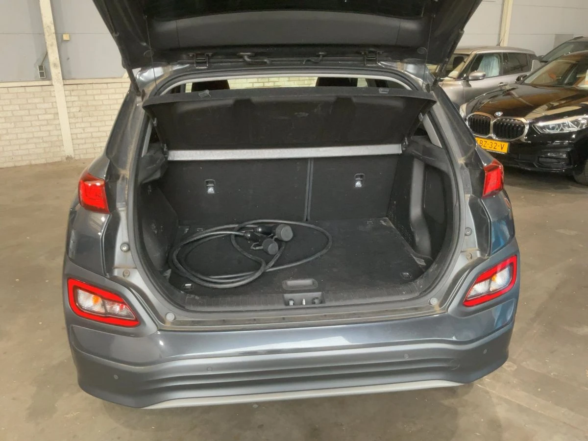 Hyundai Kona 64kw-204кс-Очакван внос., снимка 8 - Автомобили и джипове - 54603899
