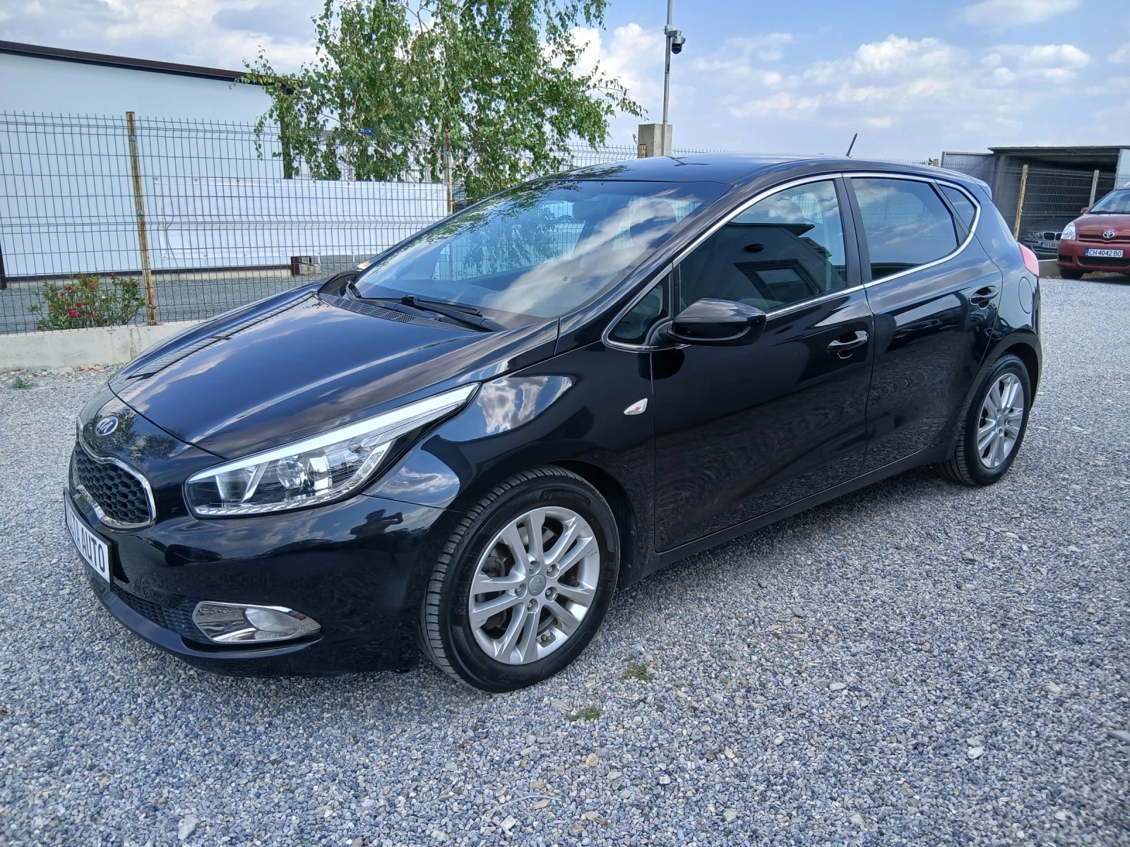 Kia Ceed  КАТО НОВА , снимка 8 - Автомобили и джипове - 54964761