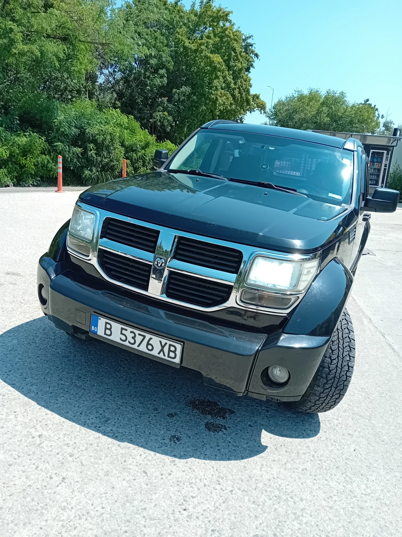 Dodge Nitro 3, 7 газ/бензин, снимка 6 - Автомобили и джипове - 55425580