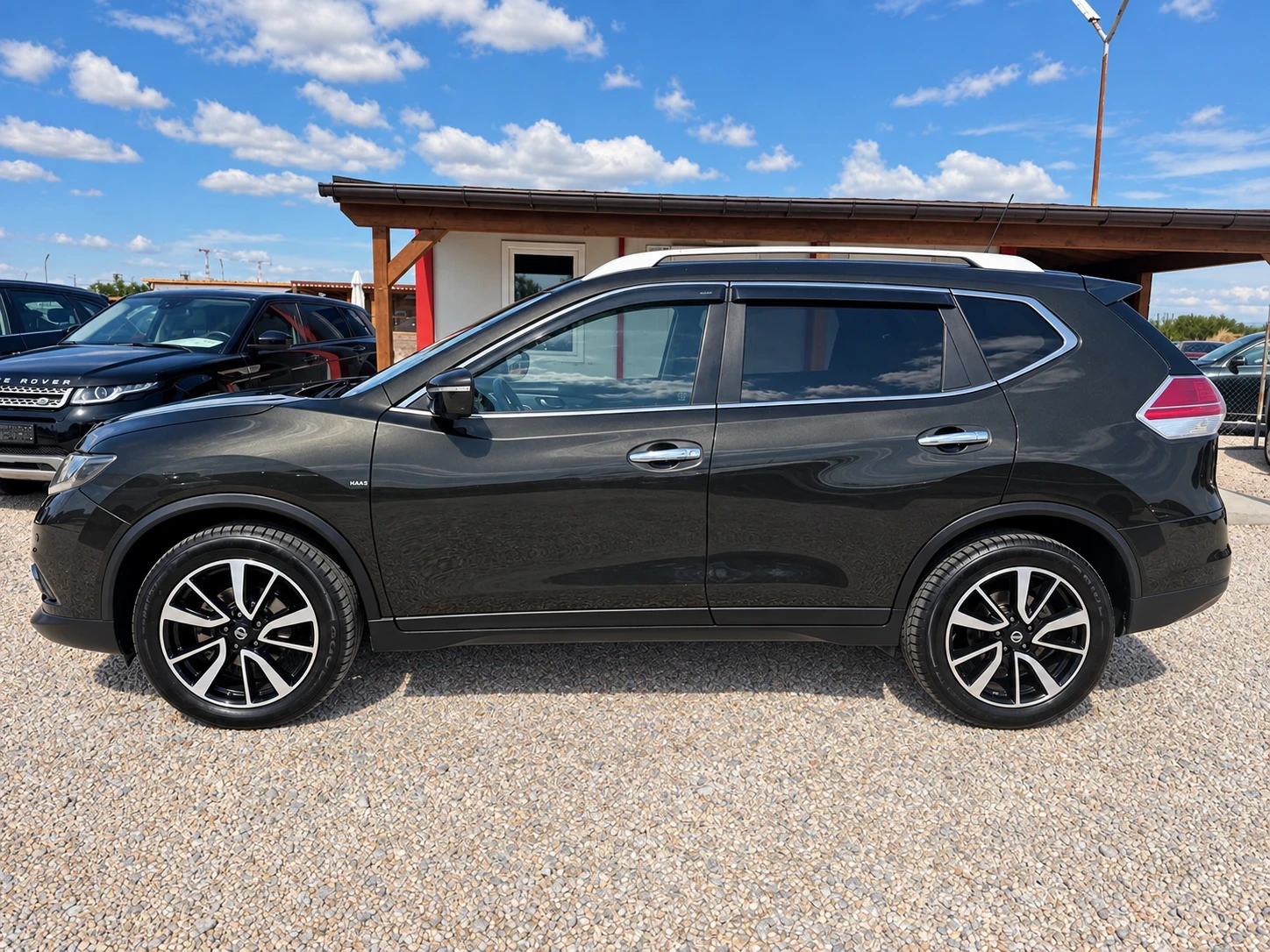 Nissan X-trail * 1.6d* 130к.с* AUTOMAT* 360Cam* С.История* , снимка 5 - Автомобили и джипове - 56255797