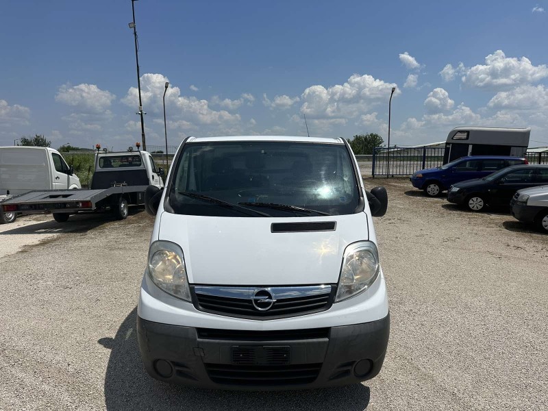 Opel Vivaro, снимка 2 - Бусове и автобуси - 41454258