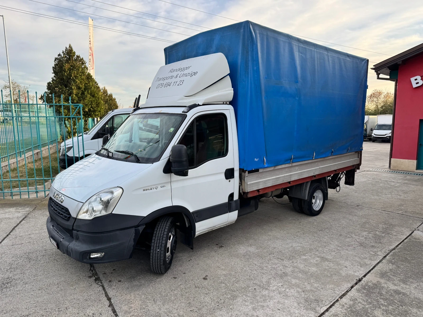 Iveco Daily 35c21* 3.0HTP* Климатик* Падащ борд - изображение 3