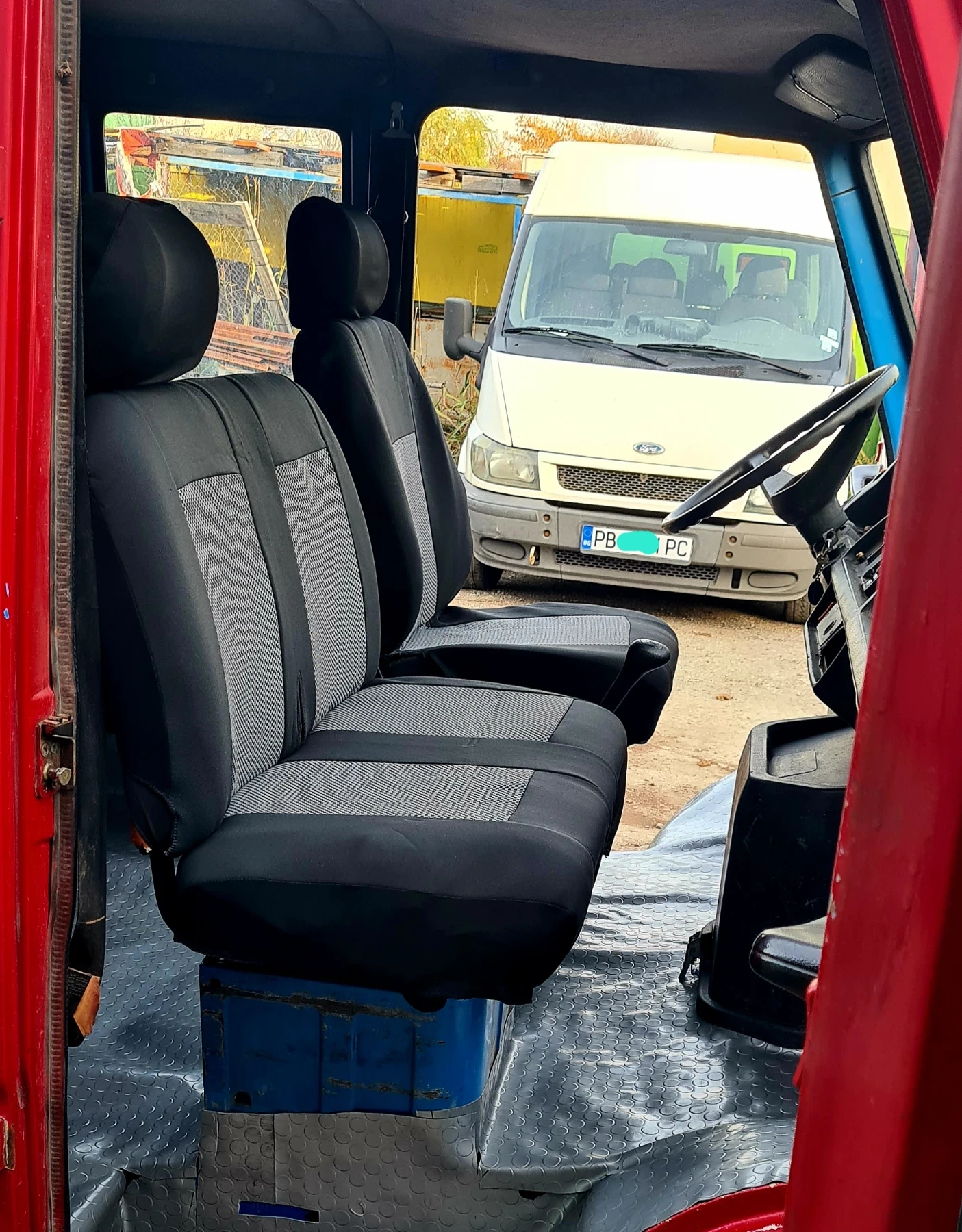 Mercedes-Benz 207 2.4 DIESEL - изображение 7