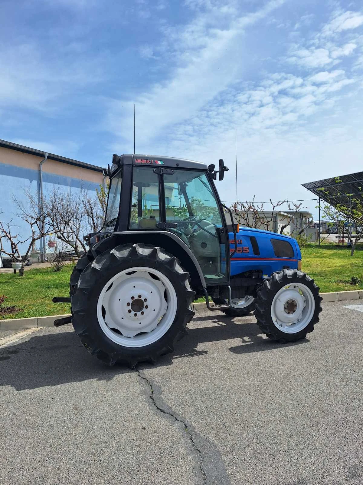 Трактор ISEKI Саки агро Сливен, снимка 3 - Селскостопанска техника - 54223113