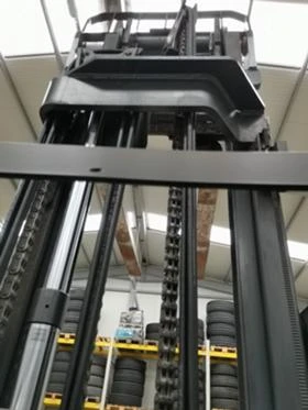 Електрокар Linde R16, снимка 8