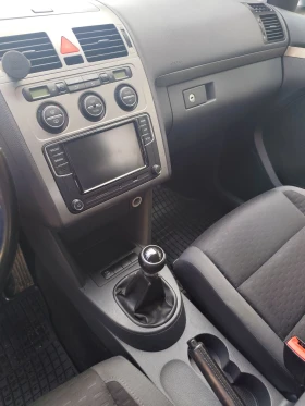 VW Touran 2.0 TDI 8 клапана , снимка 12