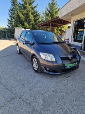 Toyota Auris 1.6, снимка 1