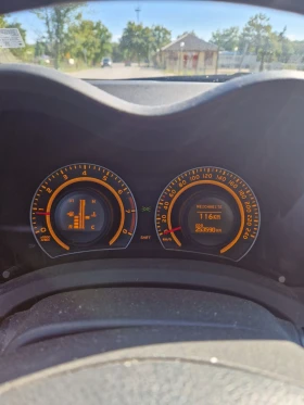 Toyota Auris 1.6, снимка 8
