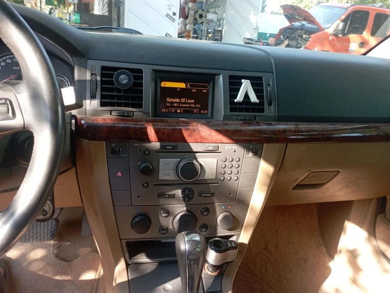 Opel Signum 1.9, снимка 13 - Автомобили и джипове - 47541813