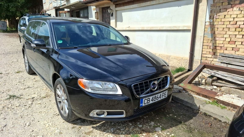 Volvo V70 D3, снимка 2 - Автомобили и джипове - 47312789