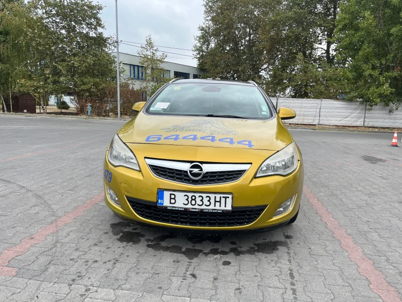 Opel Astra 1.4т Газ, снимка 1 - Автомобили и джипове - 47757608