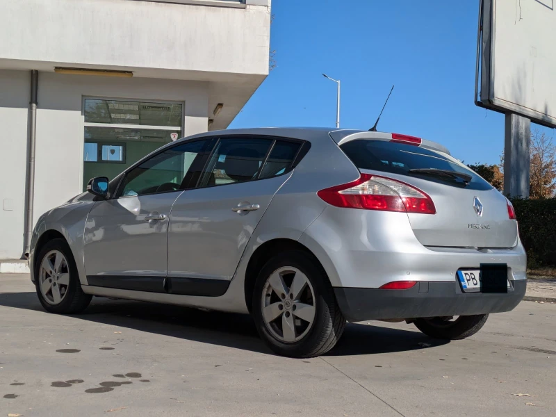 Renault Megane, снимка 5 - Автомобили и джипове - 48160746