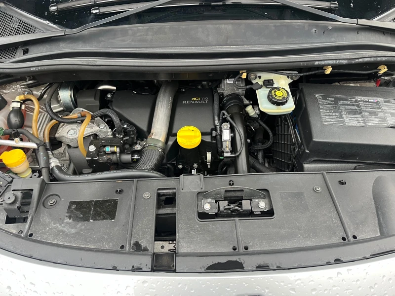 Renault Scenic 1.5 DCI 110k.c, снимка 15 - Автомобили и джипове - 47981292