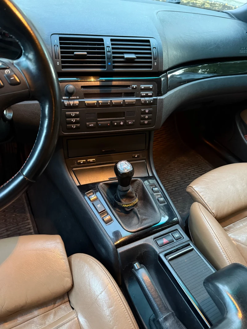 BMW 330, снимка 12 - Автомобили и джипове - 52586021