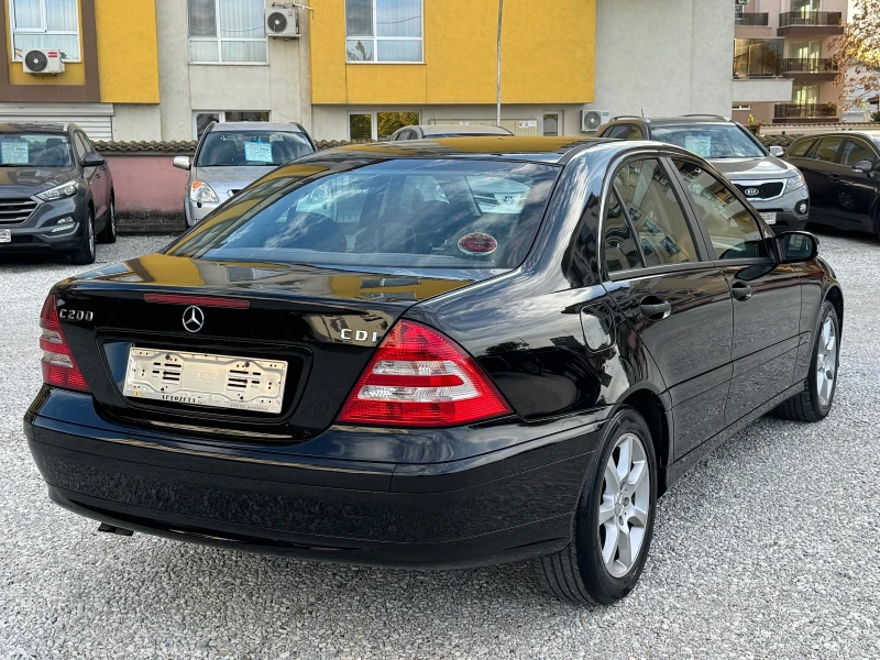 Mercedes-Benz C 200 CDi* FACELIFT* 6 Скорости* ИТАЛИЯ, снимка 6 - Автомобили и джипове - 52247769