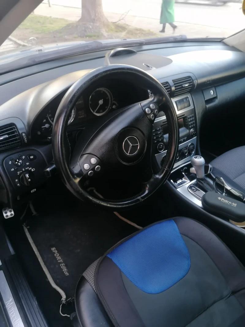 Mercedes-Benz C 220 Sport edition 2006 C220, снимка 2 - Автомобили и джипове - 52273098