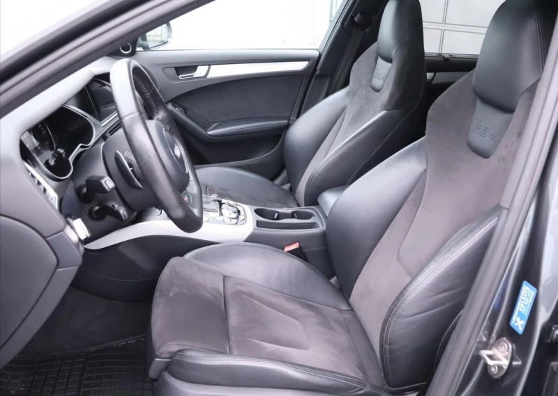 Audi Rs4 4.2FSI Quattro, снимка 7 - Автомобили и джипове - 52846083