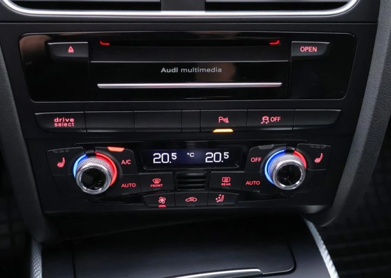 Audi Rs4 4.2FSI Quattro, снимка 9 - Автомобили и джипове - 52846083