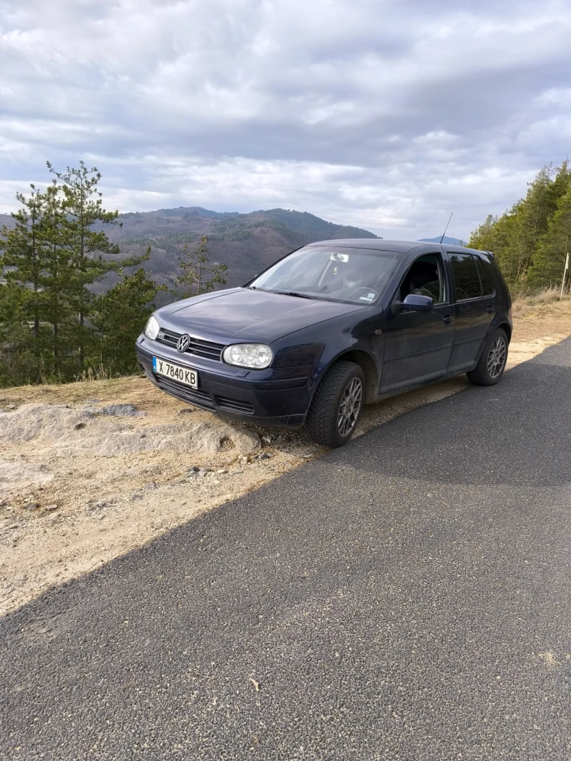 VW Golf, снимка 2 - Автомобили и джипове - 52927710