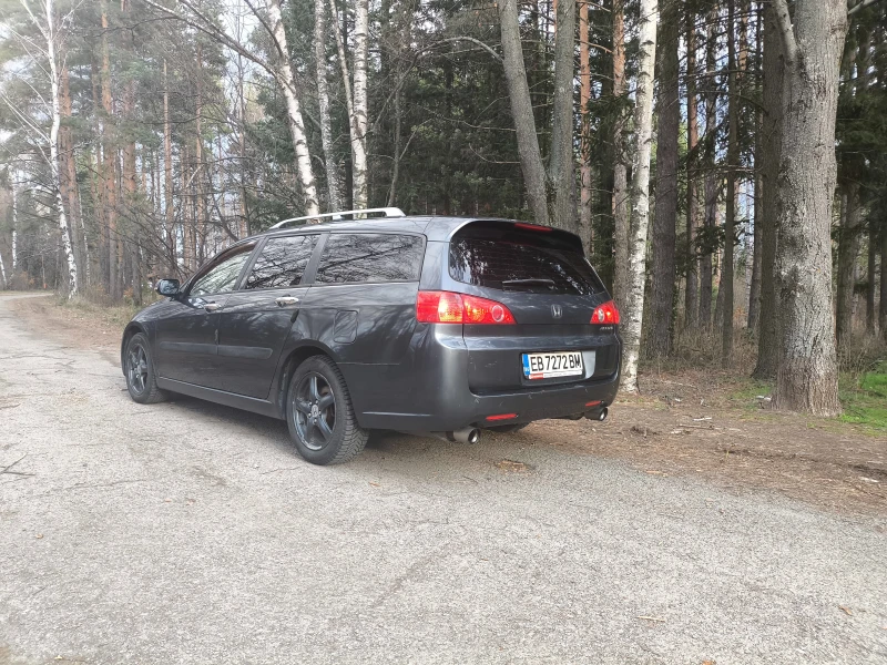 Honda Accord 2.4 ГАЗ, снимка 4 - Автомобили и джипове - 53071173