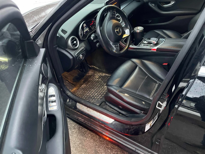 Mercedes-Benz C 300 * CARFAX * БЕЗ ПЪРВОНАЧАЛНА ВНОСКА, снимка 6 - Автомобили и джипове - 53083846