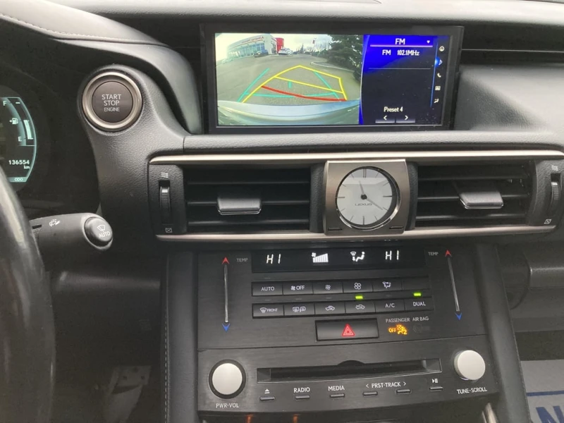 Lexus IS * 350 * CARFAX * БЕЗ ПЪРВОНАЧАЛНА ВНОСКА, снимка 9 - Автомобили и джипове - 53156630