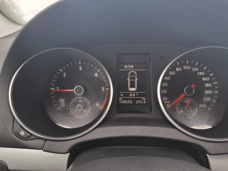 VW Golf 2.0TDI 140к.с. 6скор., снимка 12 - Автомобили и джипове - 53382897