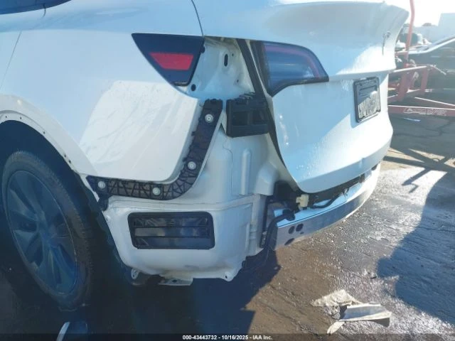 Tesla Model Y LONG RANGE DUAL MOTOR AWD, снимка 16 - Автомобили и джипове - 53195312