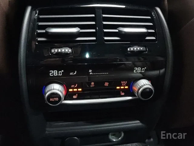 BMW 550 * М550d xDrive* АвтоКредит (ЦЕНА ДО БГ), снимка 17 - Автомобили и джипове - 53617391