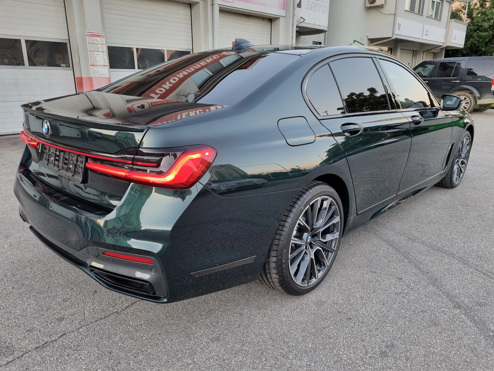 BMW 740 d-xDrive-M-Sport-НОВ!!!-Гаранция!!! - изображение 5