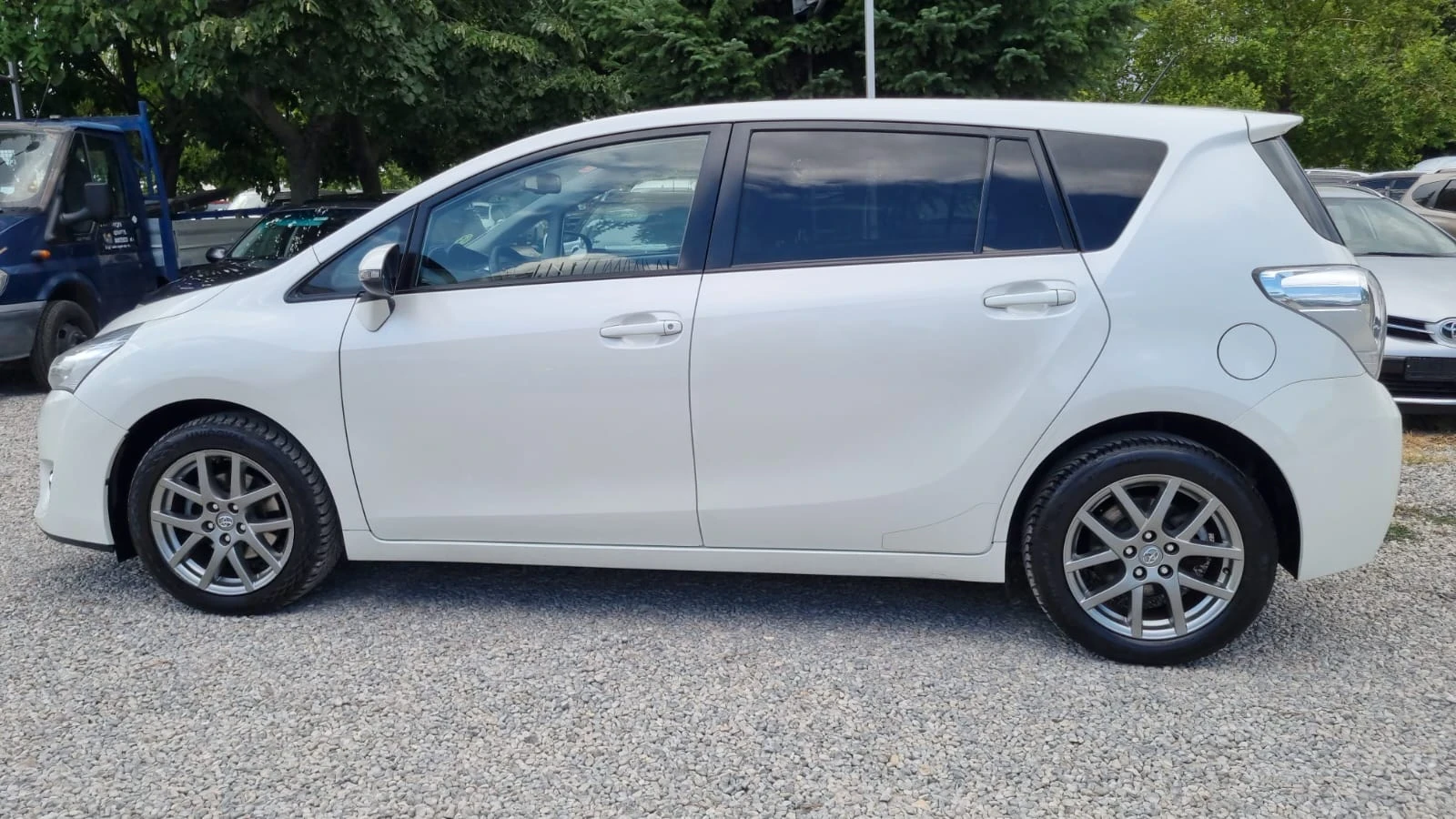 Toyota Verso 2.0 d4d+ Navi+ Panorama - изображение 6