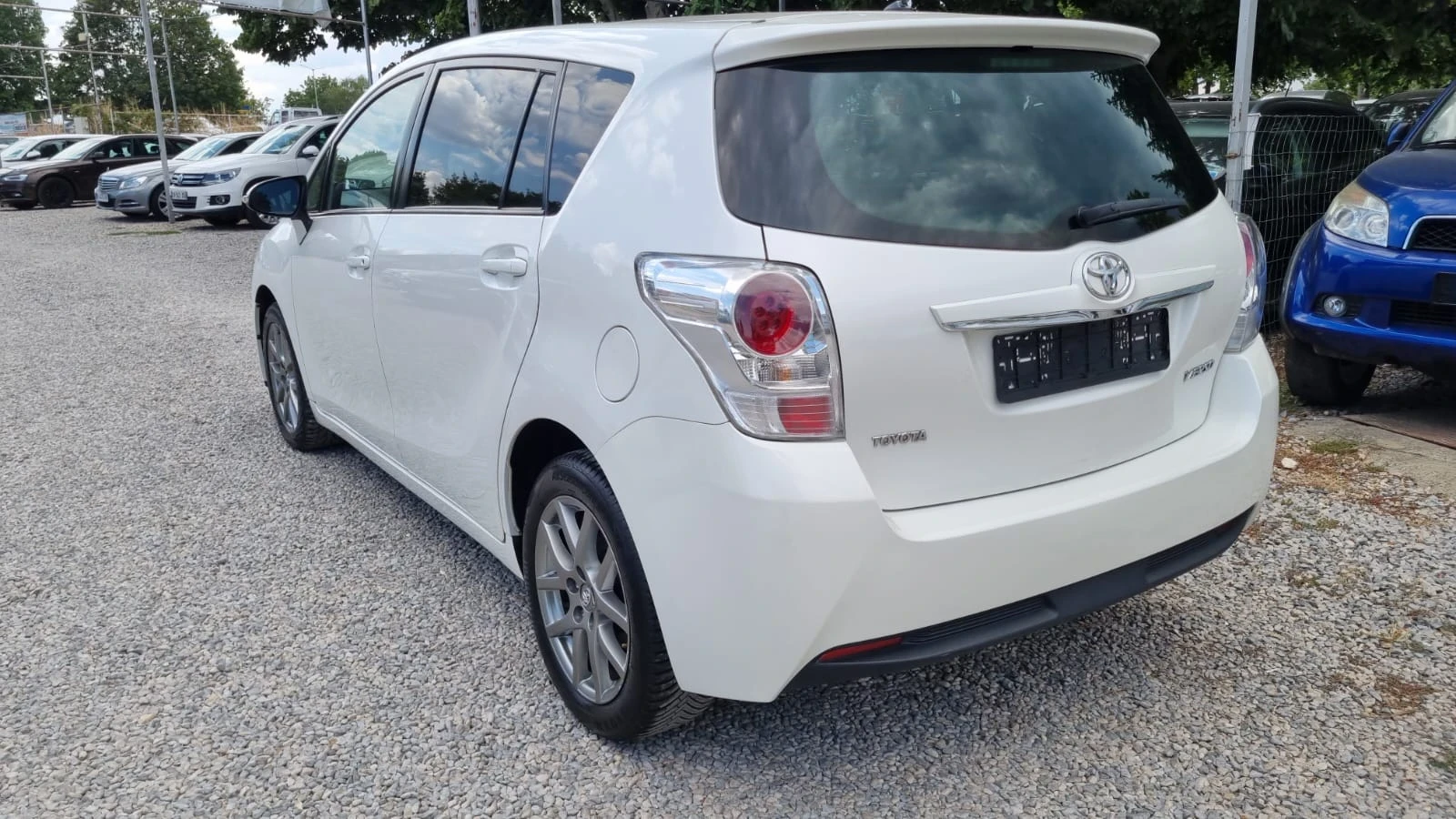 Toyota Verso 2.0 d4d+ Navi+ Panorama - изображение 5