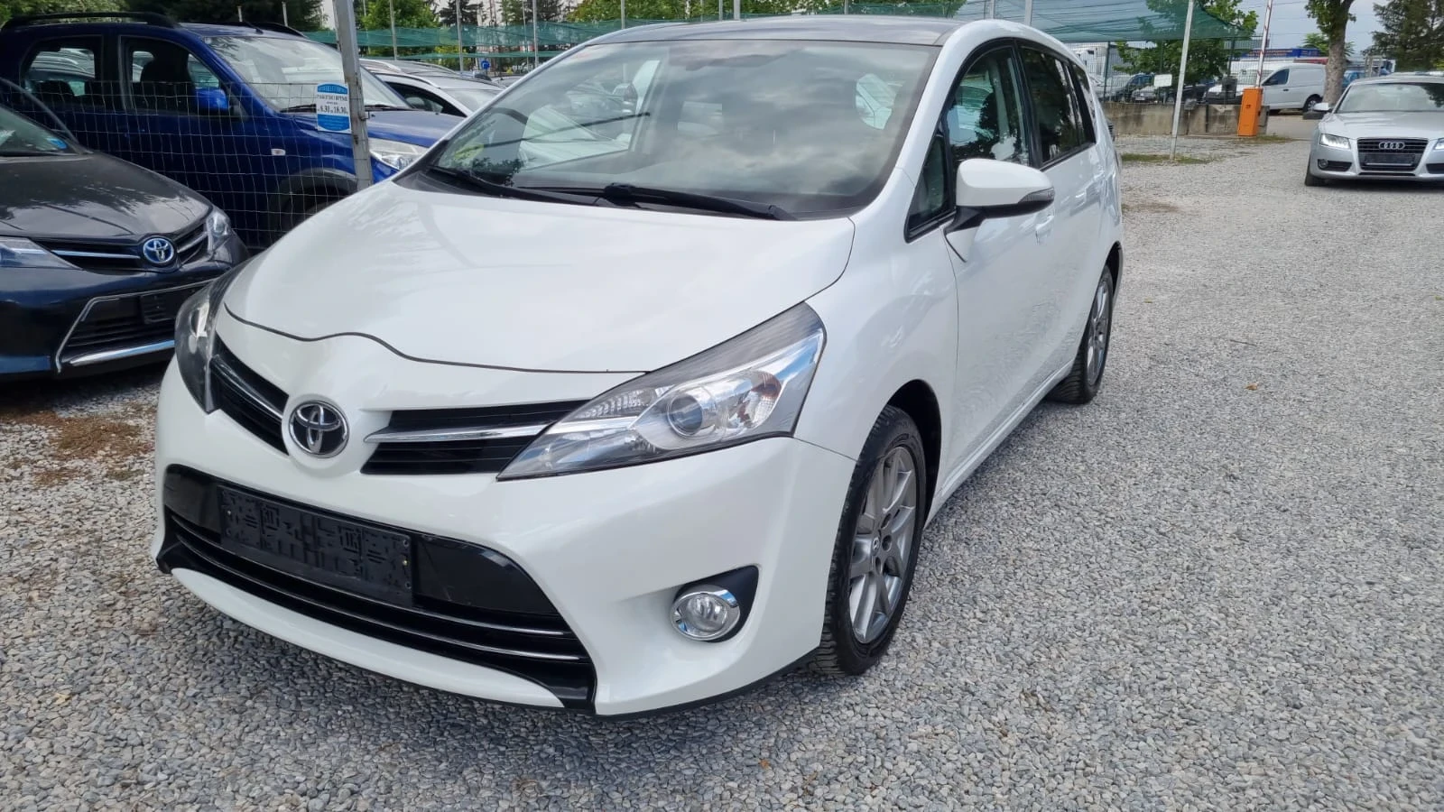 Toyota Verso 2.0 d4d+ Navi+ Panorama - [1] 