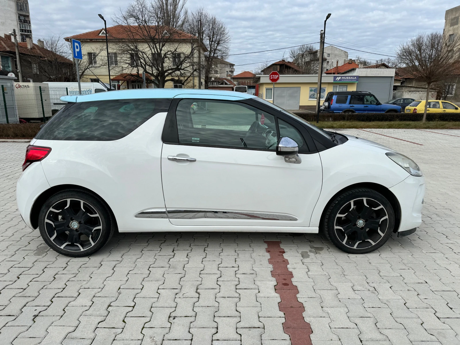 Citroen DS3 1.6 THP 156 - изображение 2