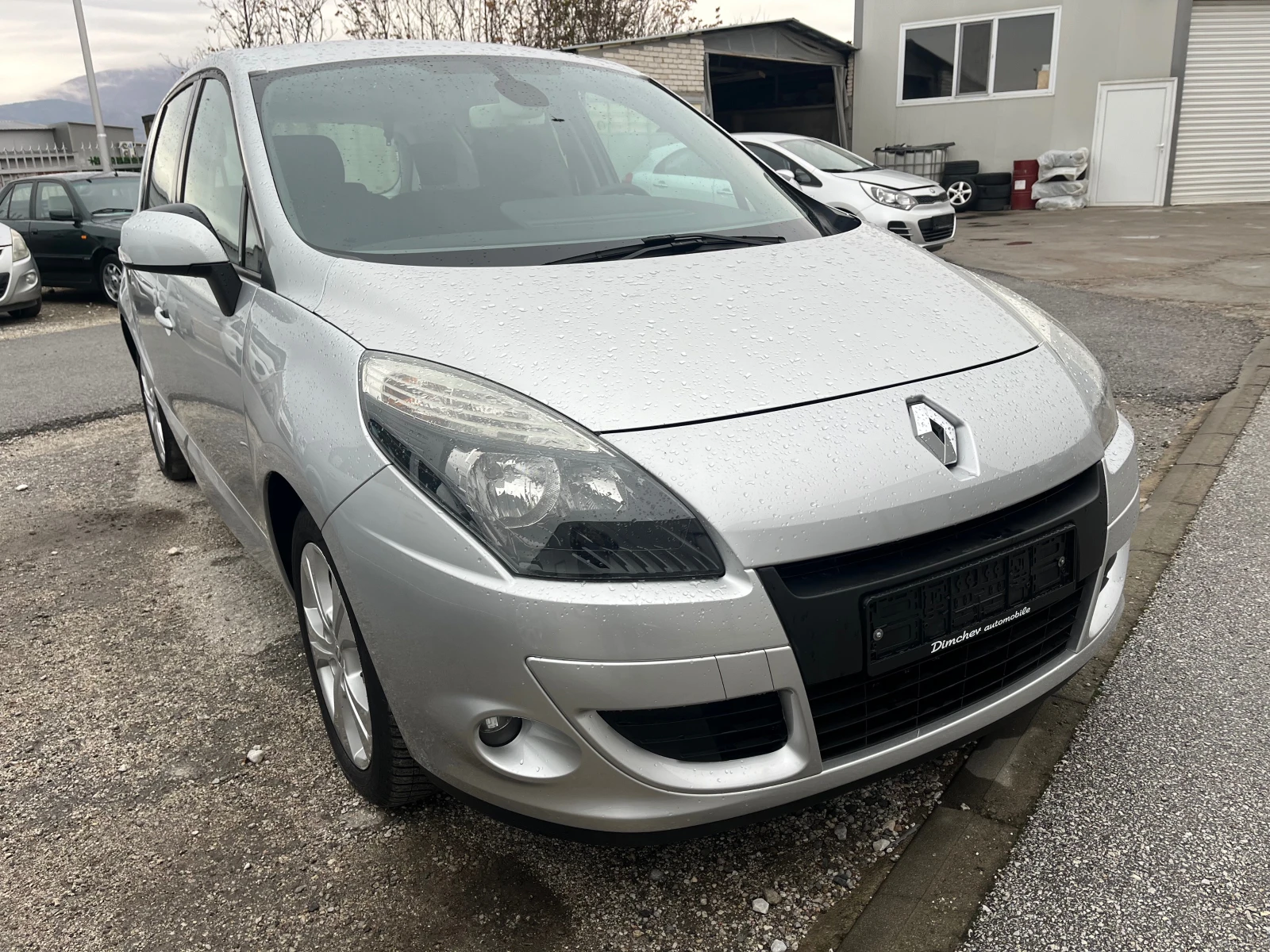 Renault Scenic 1.5 DCI 110k.c - изображение 2