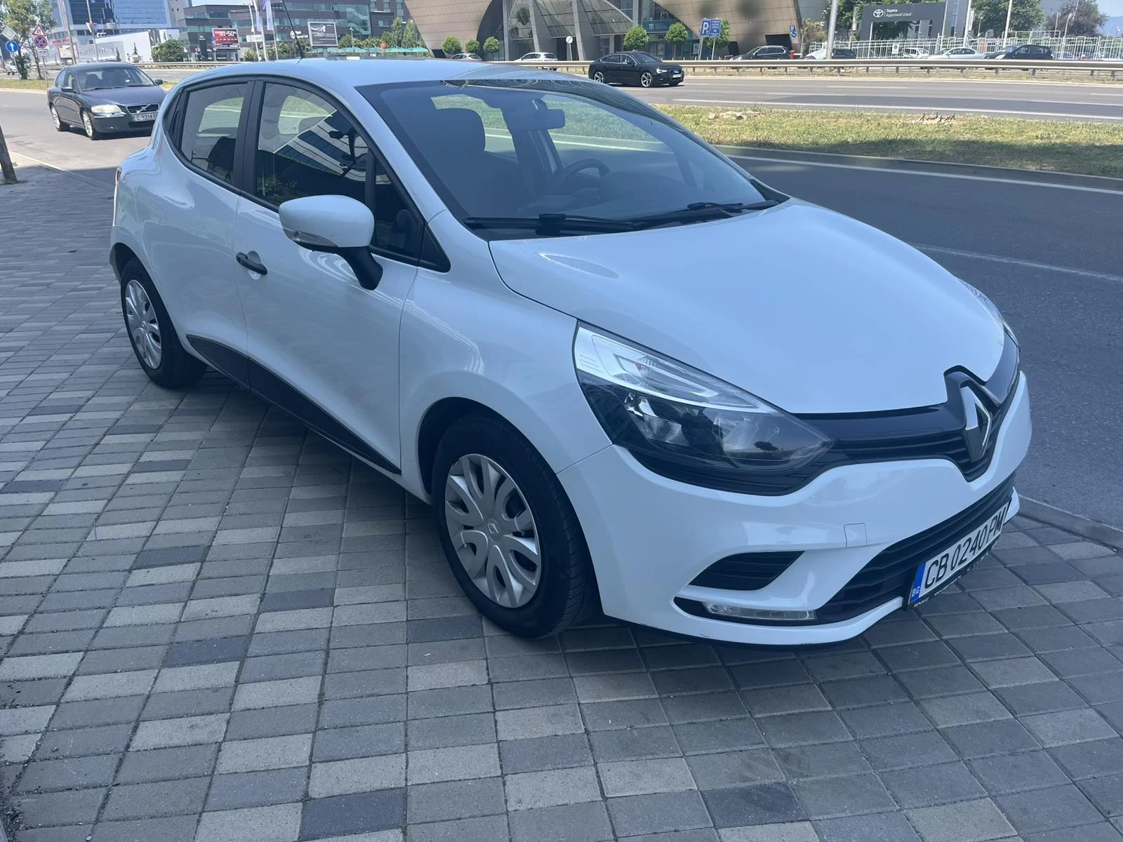 Renault Clio 0.9 Бензин* EURO 6B - изображение 2
