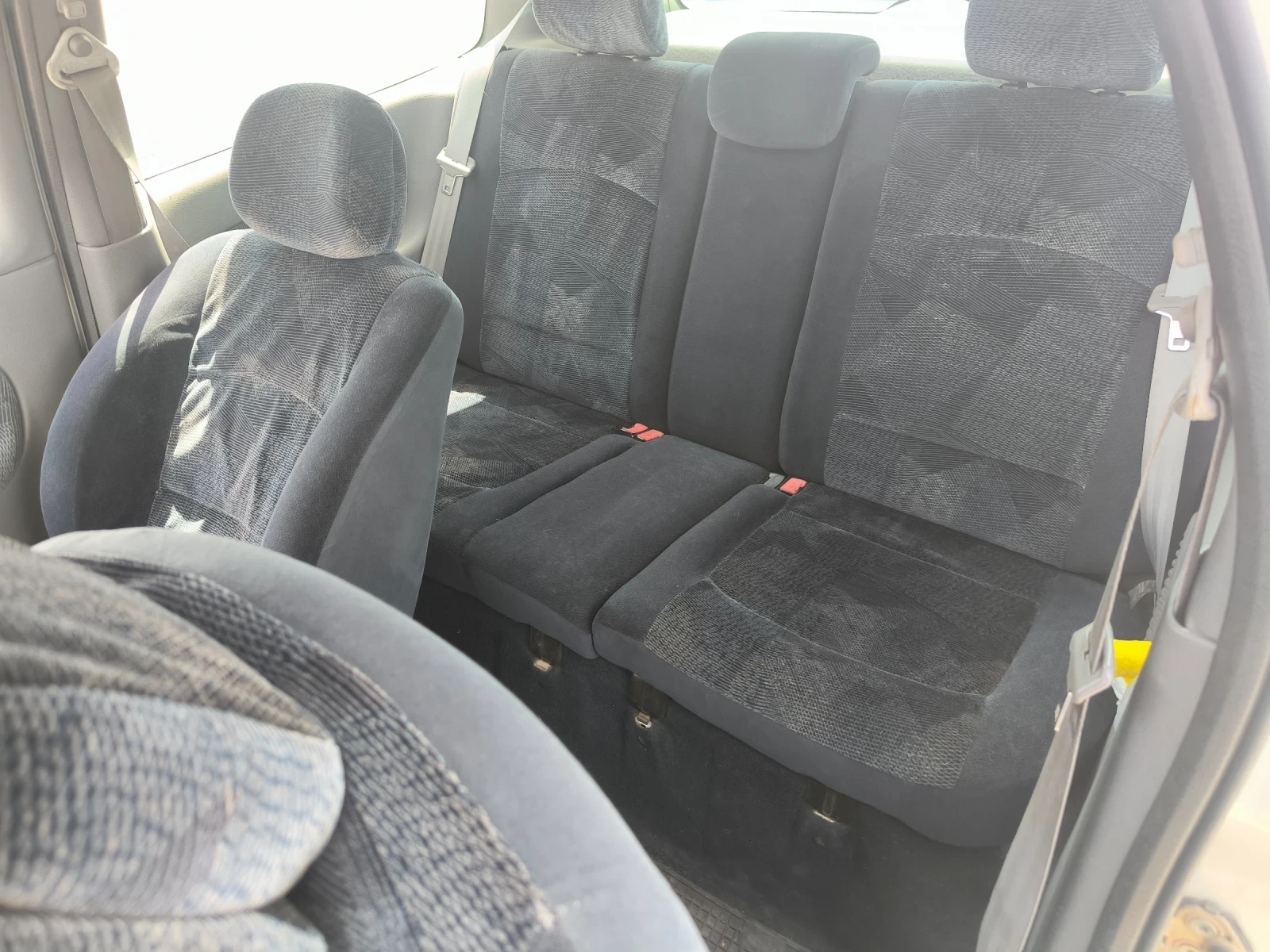 Renault Clio 1.6 16V - изображение 8