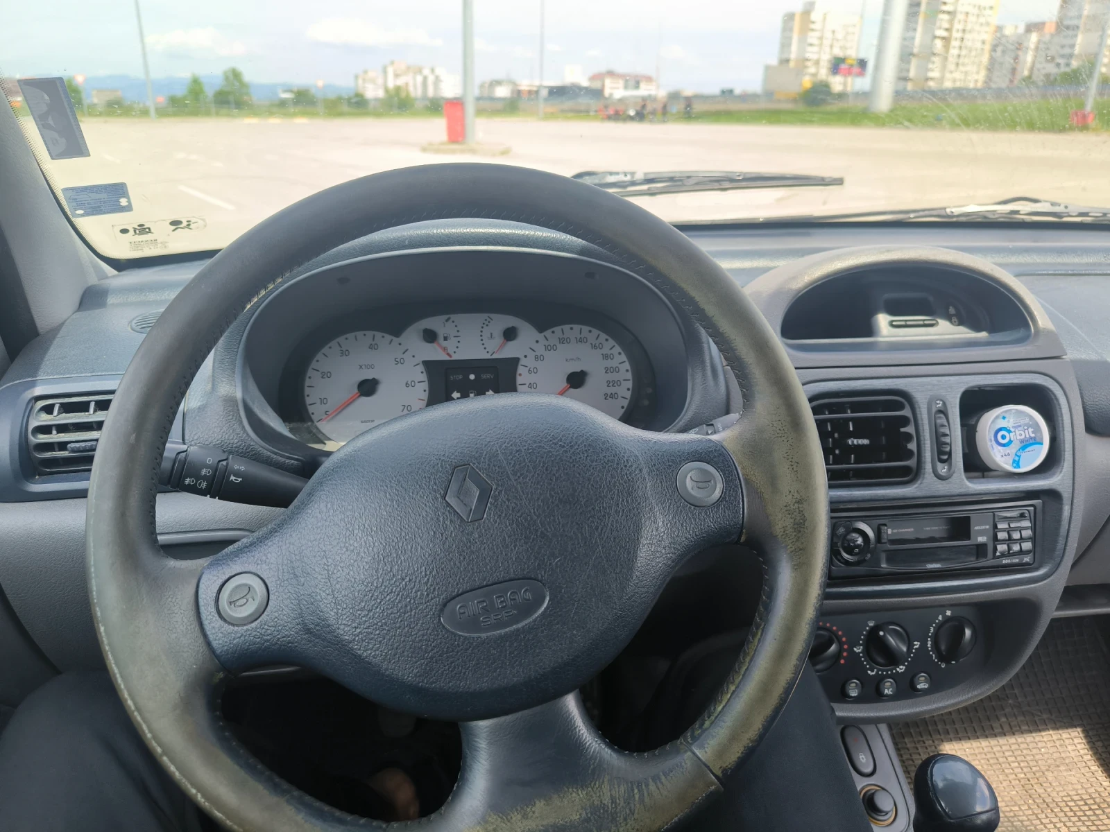 Renault Clio 1.6 16V - изображение 9
