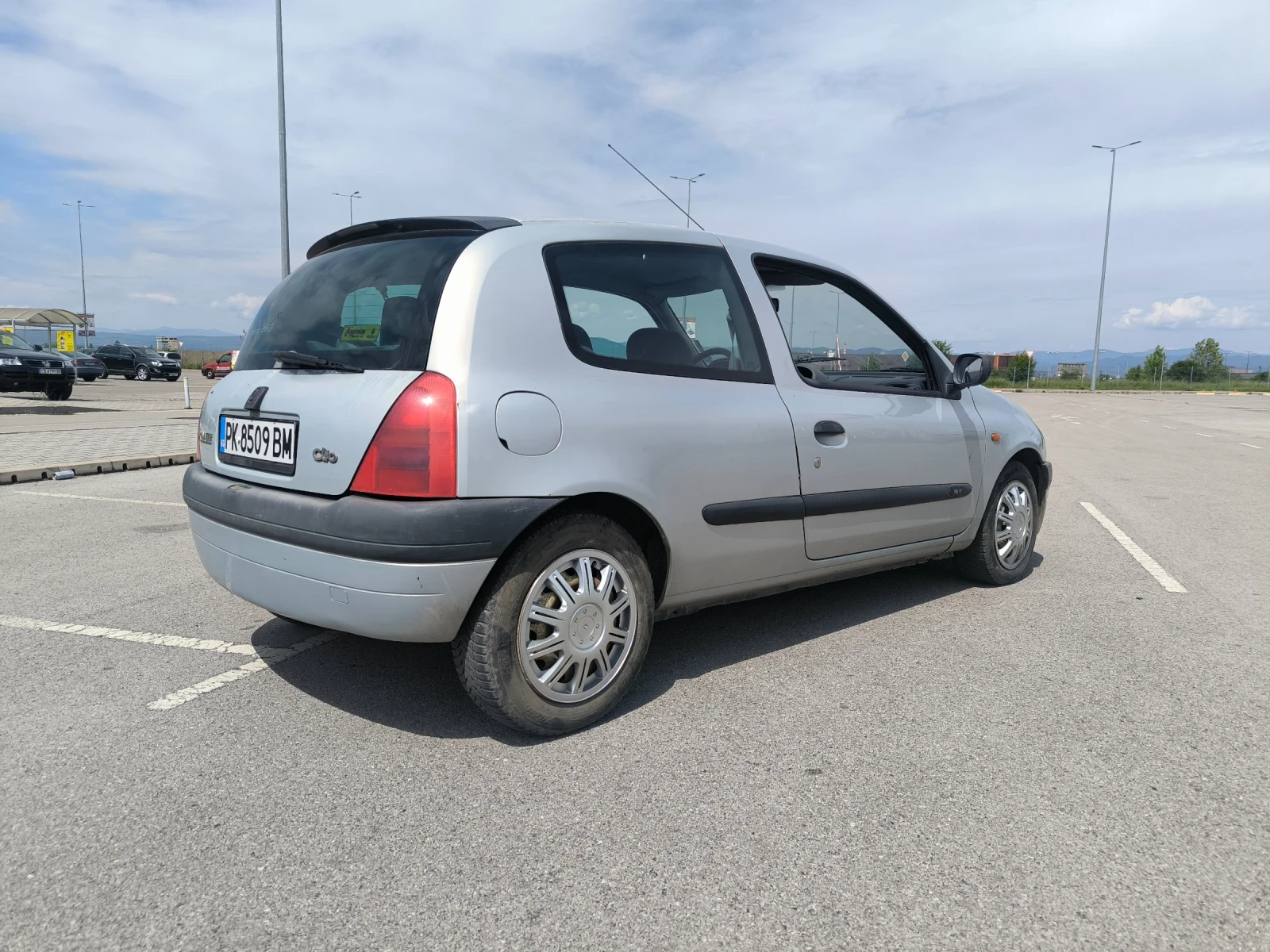 Renault Clio 1.6 16V - изображение 5