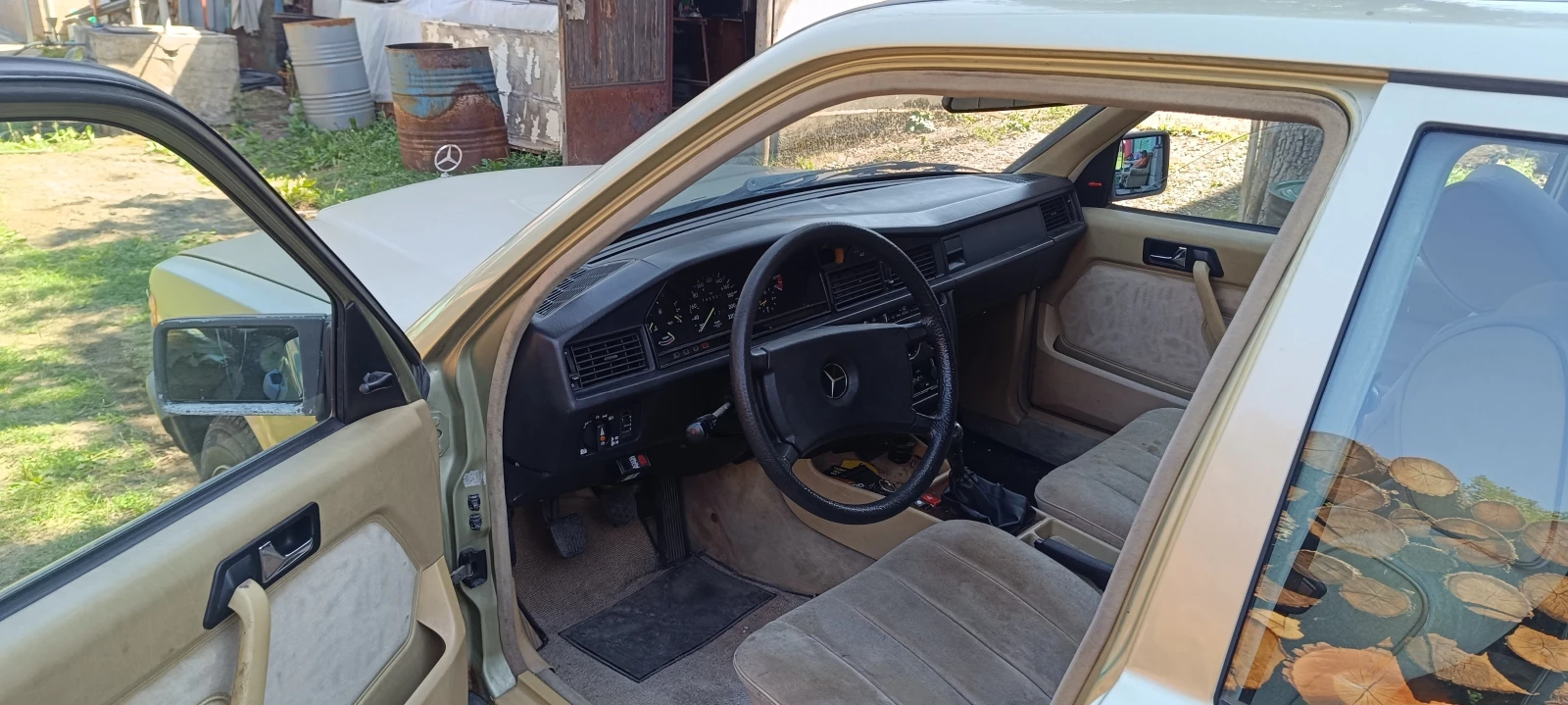 Mercedes-Benz 190  - изображение 3