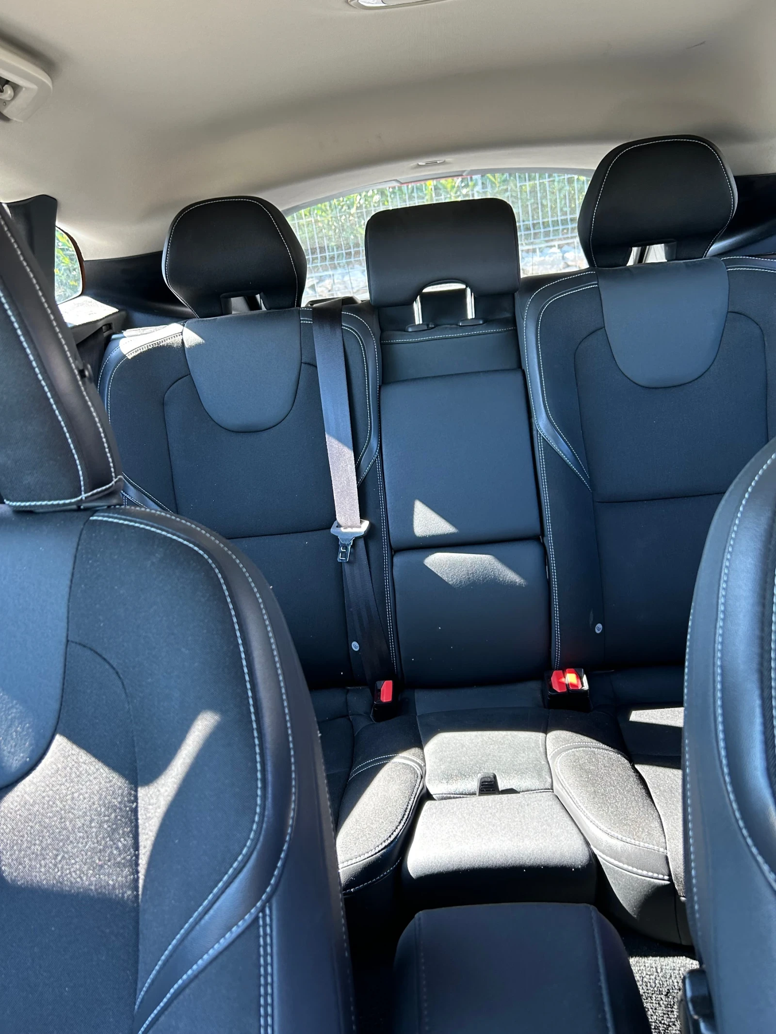 Volvo V40 T3 - изображение 9