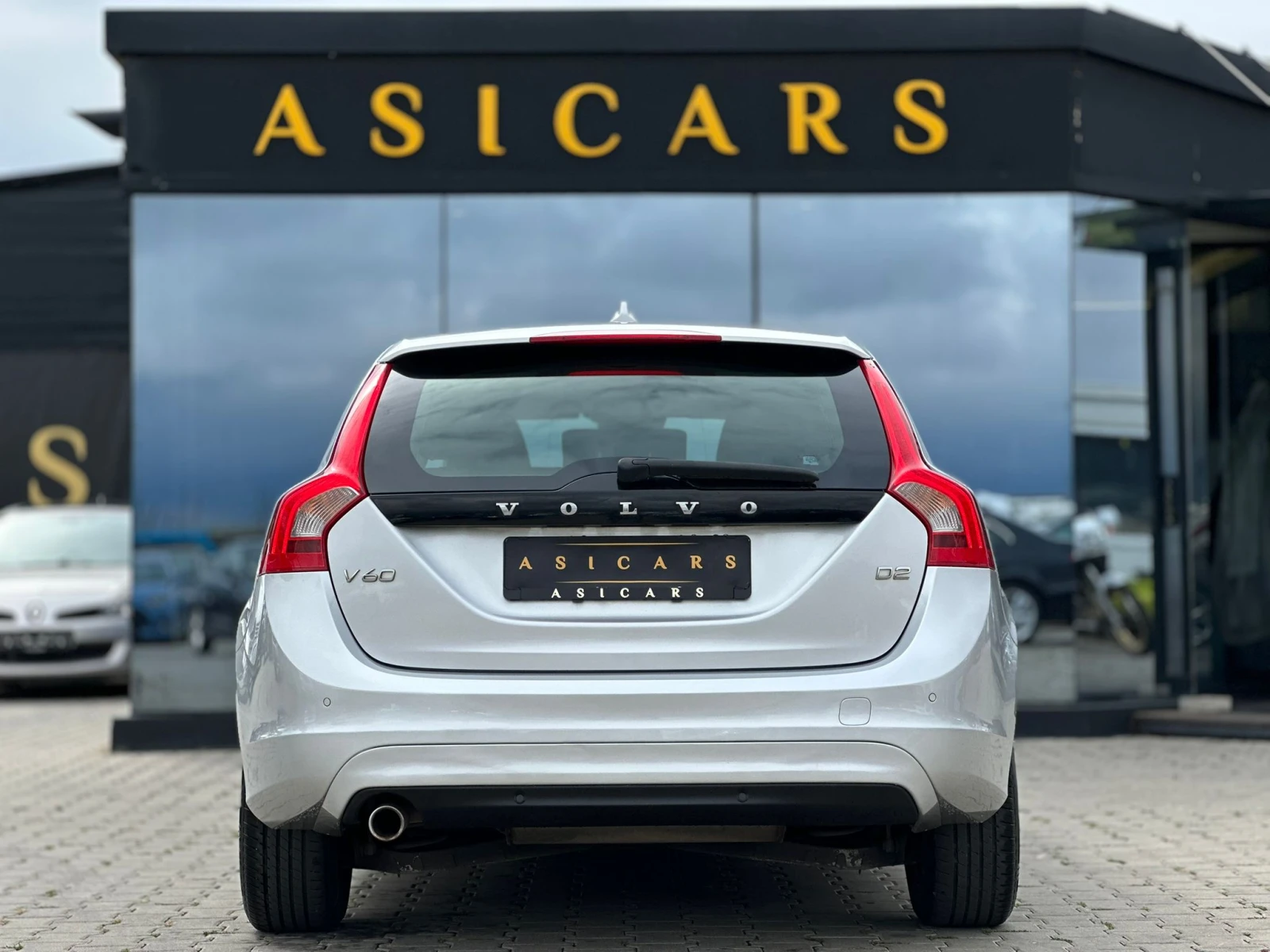Volvo V60 / 1.6D / 114 HP / EURO 5 / TOP / - изображение 4