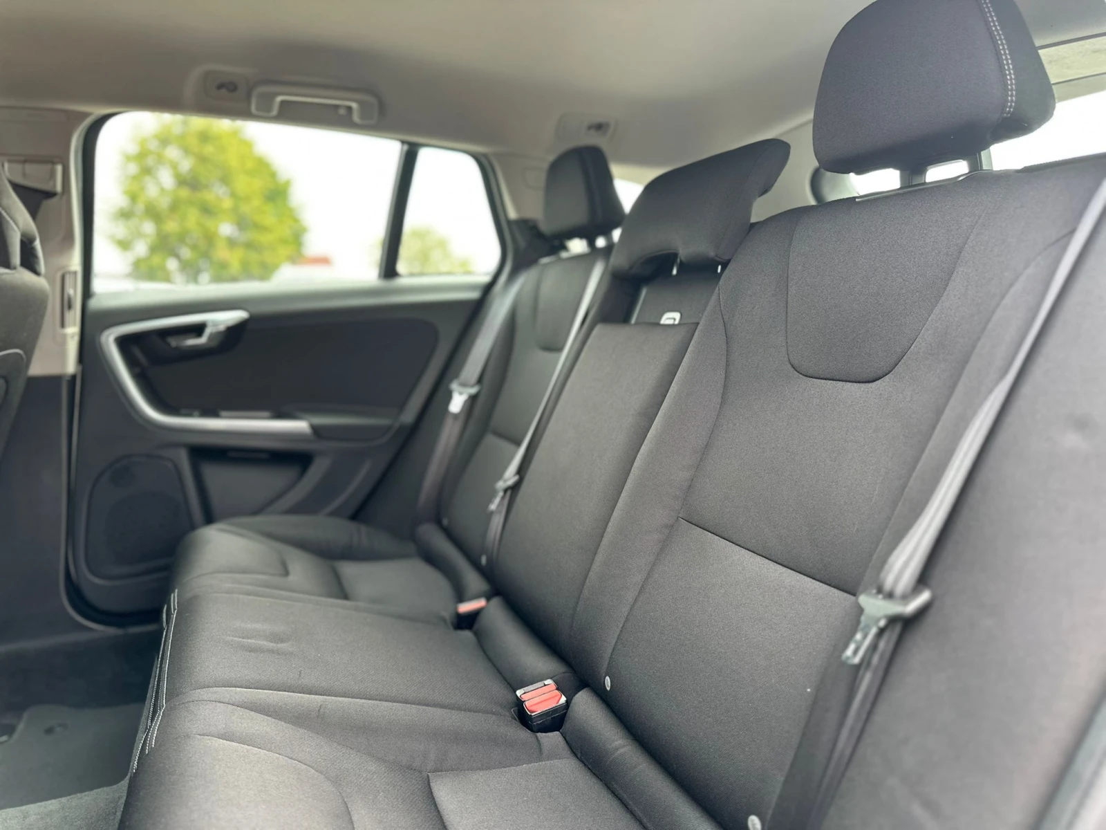 Volvo V60 / 1.6D / 114 HP / EURO 5 / TOP / - изображение 10