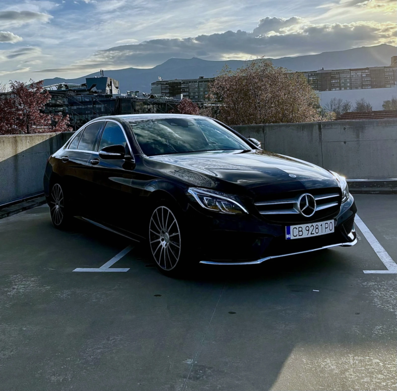 Mercedes-Benz C 300 Diesel+ Hybrid, AMG Line, Burmester | Mobile.bg   3